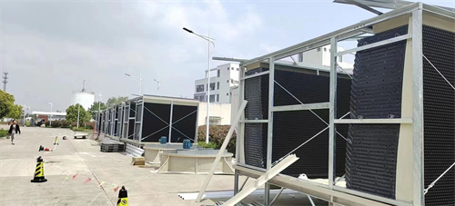 “空調(diào)冷卻塔噪音擾民”align=""/ 空調(diào)冷卻塔噪音擾民