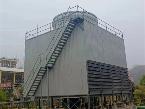 涼水塔風(fēng)機(jī)葉片原因引起的振動(dòng),涼水塔風(fēng)機(jī)減速機(jī)結(jié)構(gòu)圖